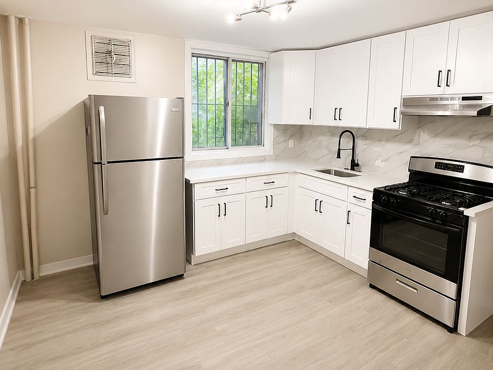 1st image of 265 W Runyon St #1B