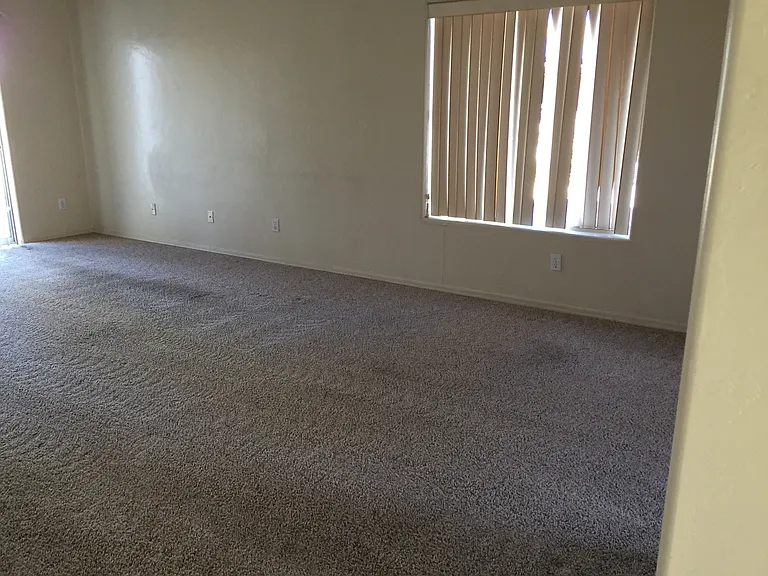 2930 N Superstition Ln #B — Photo 2