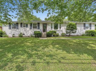 4220 Sweden Dr, Hermitage, TN 37076