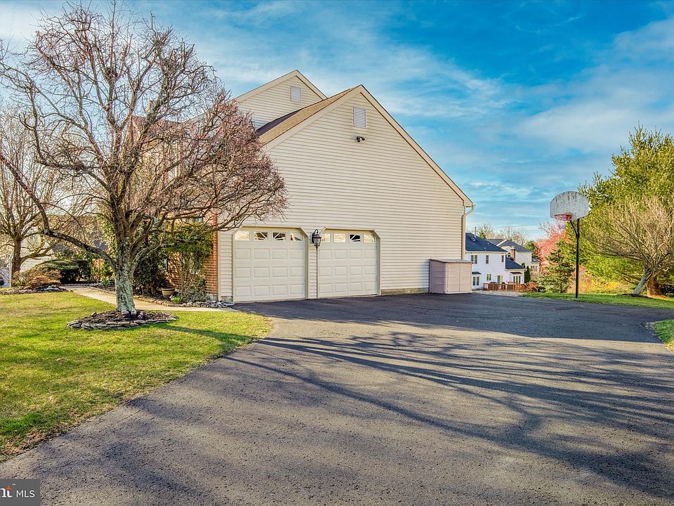1536 Honeysuckle Cir, Jamison, PA 18929 Zillow