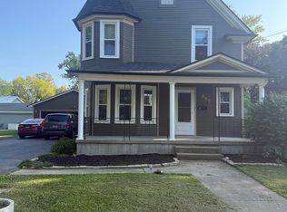 905 Adams St, Oregon, IL 61061
