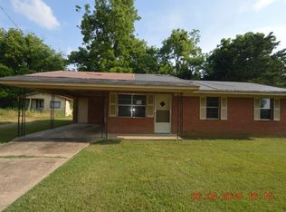205 Al Thomas St N, Itta Bena, MS 38941