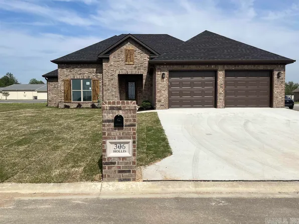 306 Hollis St, Bono, AR 72416