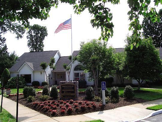 Breezewood Leasing Office