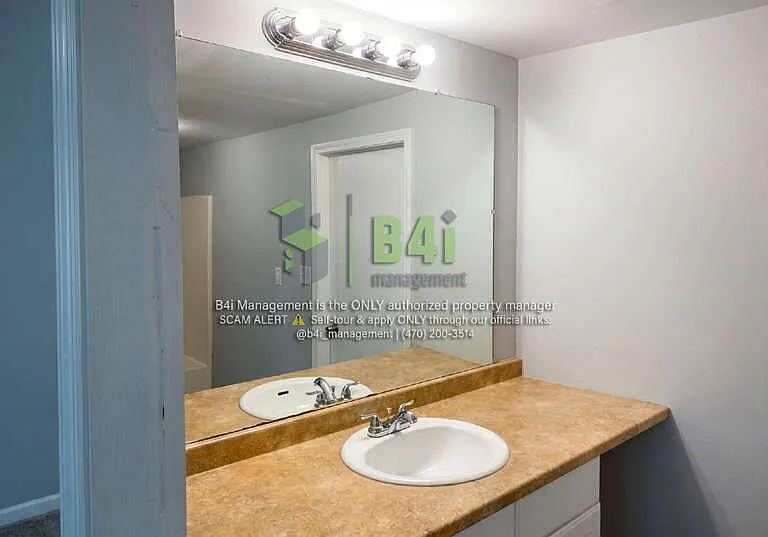 133 Short St — Photo 6