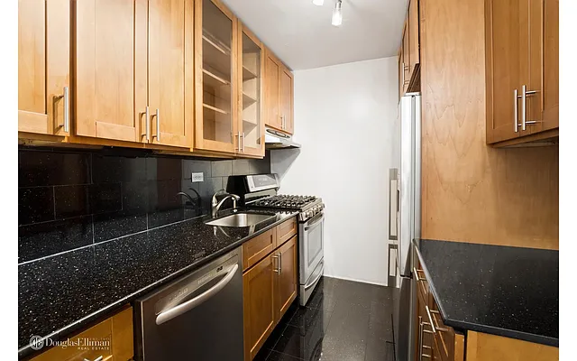 Sold by Douglas Elliman | media 3