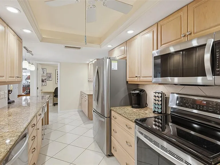 1750 Benjamin Franklin Dr #9B — Photo 12