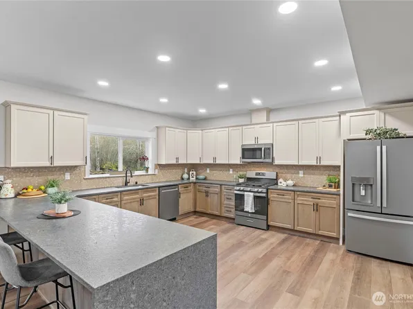 907 Orting Kapowsin Highway E, Orting, WA 98360
