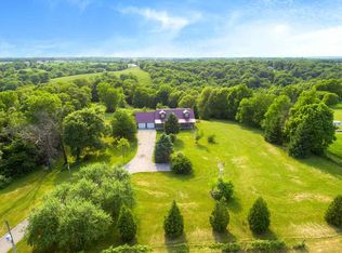 10218 108th St W, Taylor Ridge, IL 61284