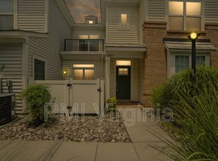 8263 Captains Way, Norfolk, VA 23518