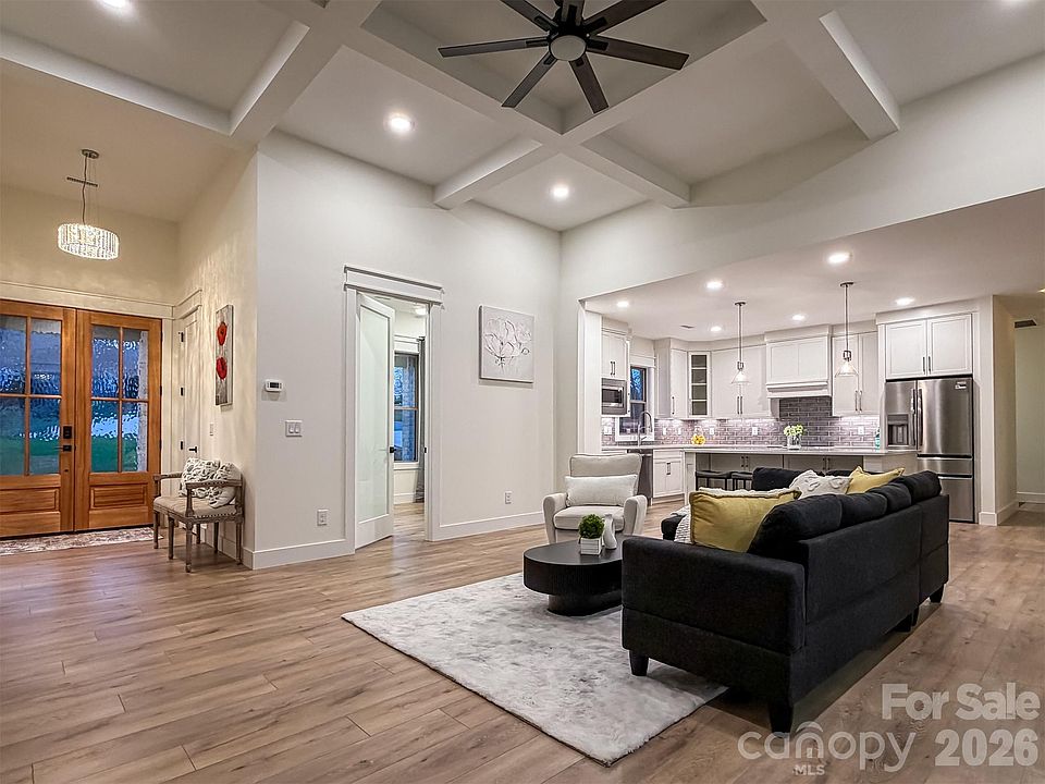 1st image of 1322 Kensington Cir