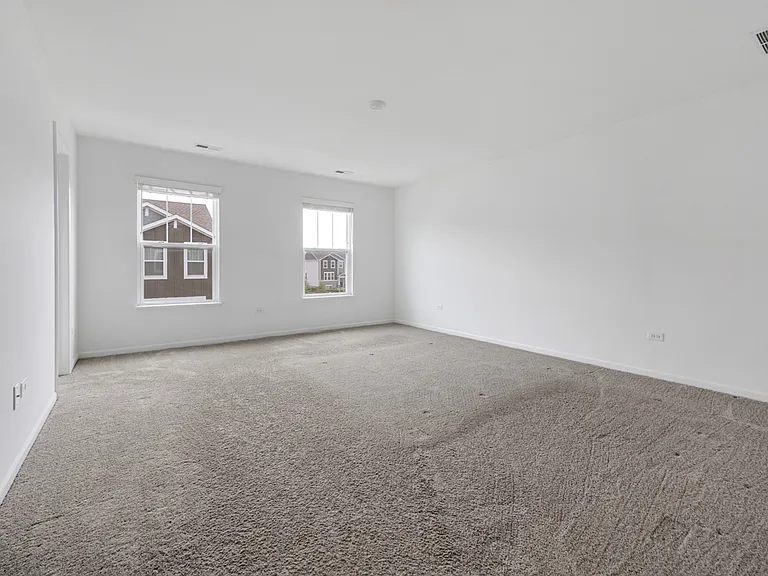 553 Wolverine Dr — Photo 12