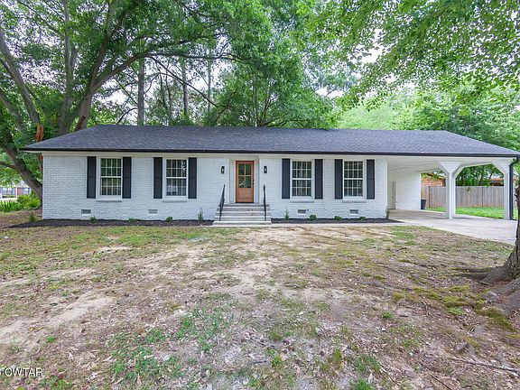 3rd image of 139 E Sunset Cir
