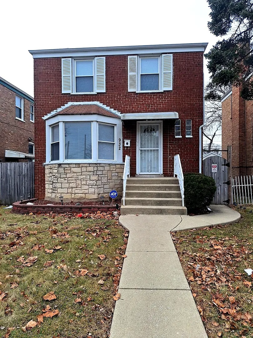 932 Bellwood Ave photo 1