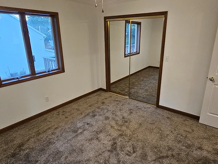 101 E Little St #D — Photo 9