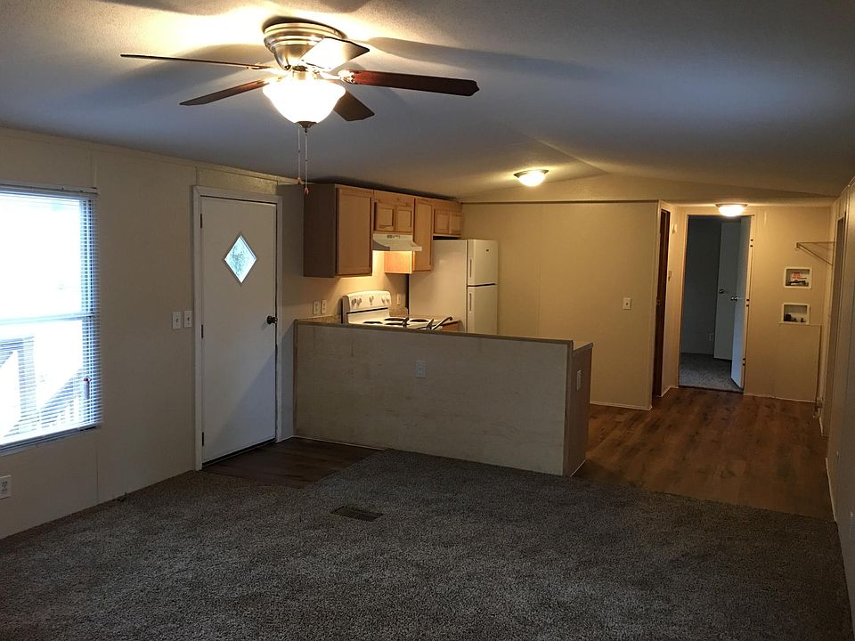 2nd image of 1416 Hill Rd