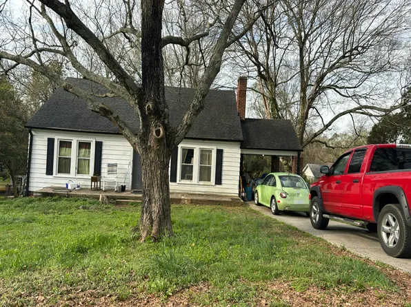 215 W 10th St, Salisbury, NC 28144