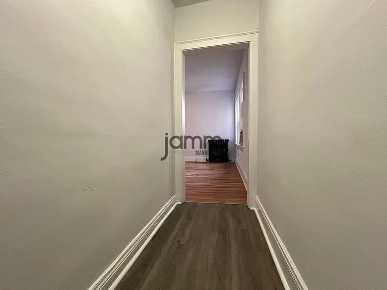 2568 Overlook Rd #8 — Photo 11
