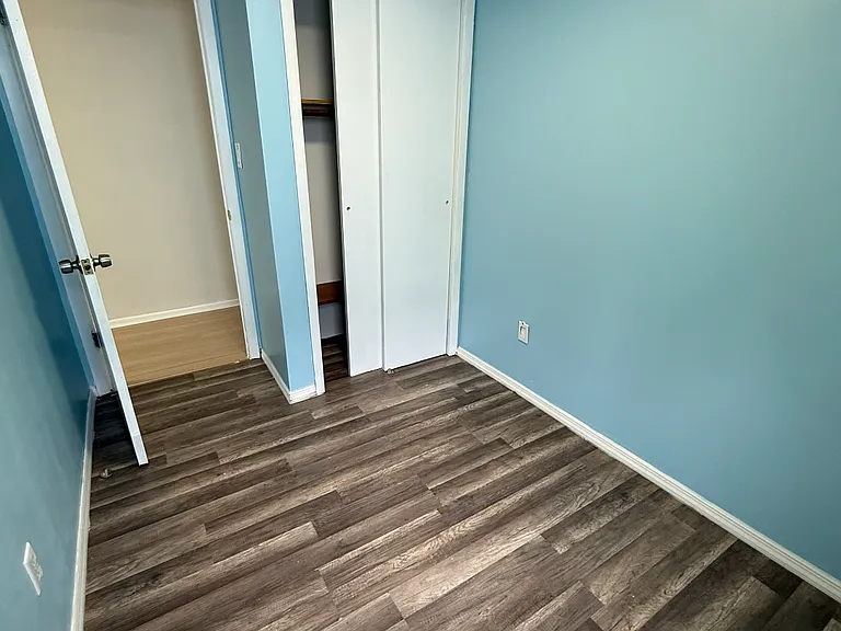 58 Van Buren St #3 — Photo 9