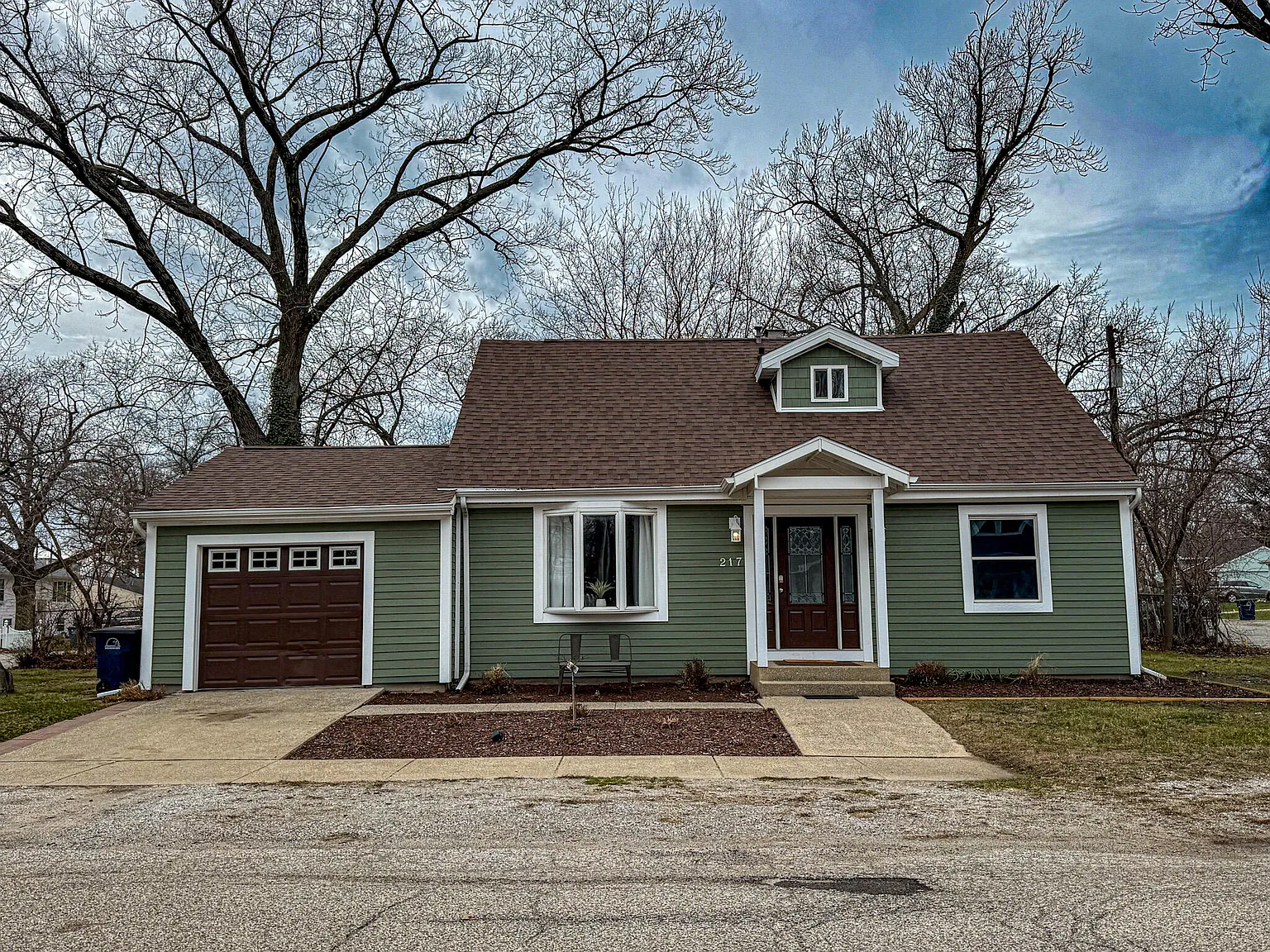 217 Loran Rd photo 1