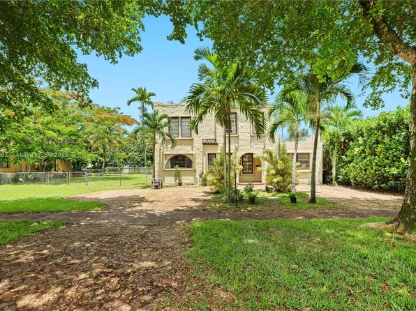 357 Navarre Dr, Miami Springs, FL 33166