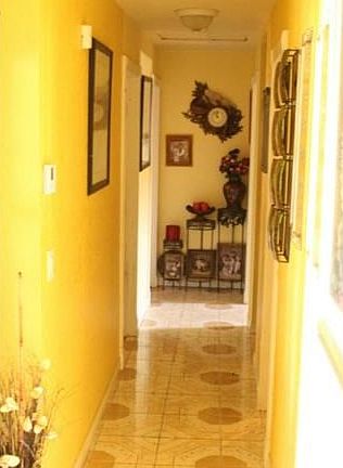 3rd image of 24463 Glencrest Dr