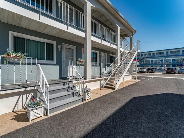 412 E Saint Paul Ave #2, Wildwood Crest, NJ 08260
