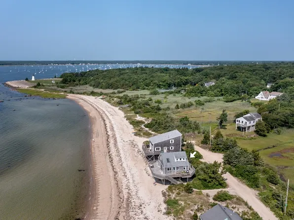 54 Pico Beach Rd, Mattapoisett, MA 02739