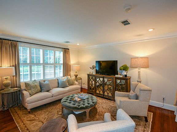 3rd image of 99 Sheridan Dr NE APT 8
