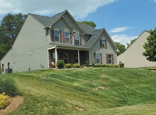 6923 Pin Oaks Dr, Denver, NC 28037