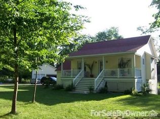 6325 Orchard Trl, Fennville, MI 49408