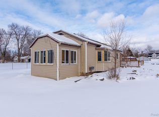 4207 Aurelius Rd, Lansing, MI 48910