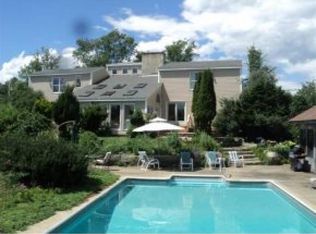 194 Curtis Farm Rd, Wilton, NH 03086