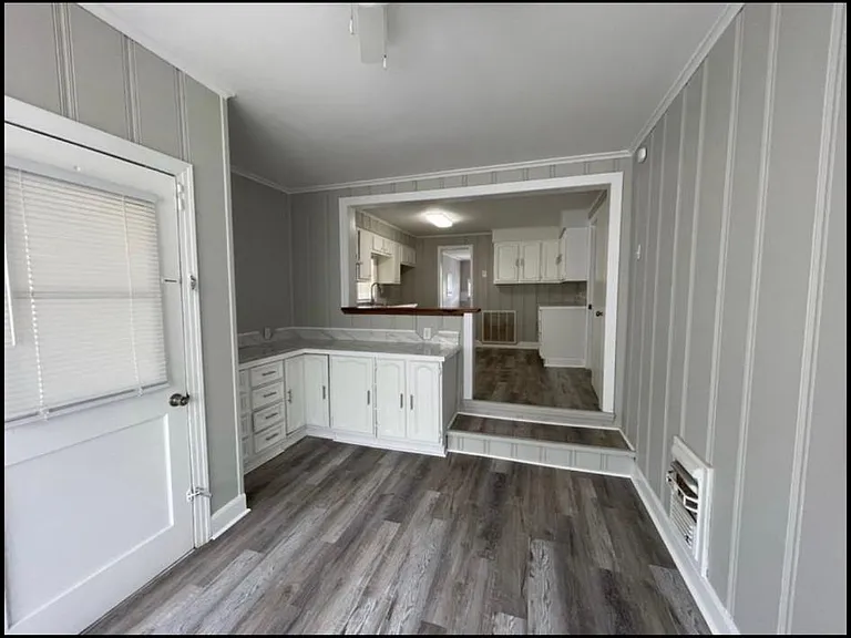 808 Sycamore St — Photo 7