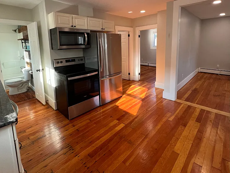 2 McGregor St #B — Photo 11