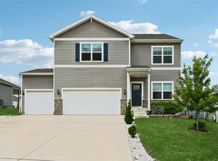 3890 Fieldstone Dr, Waukee, IA 50263