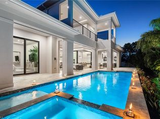 3540 Crayton Rd, Naples, FL 34103