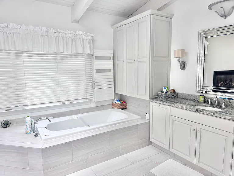 1430 Carrington Ln — Photo 39