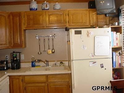 4th image of 7229 Park View Blvd