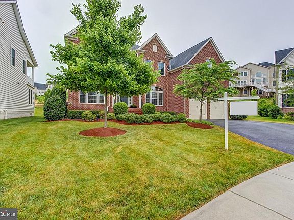 3rd image of 2209 Kerrydale Ct