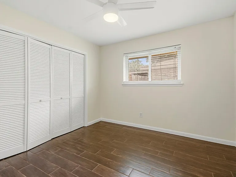 830 Seacliff Dr — Photo 12