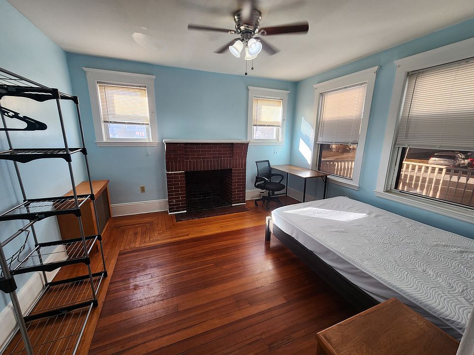 1st image of 44 Woodbine St Room 1A