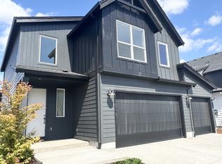 795 Magnolia Ave, Woodburn, OR 97071