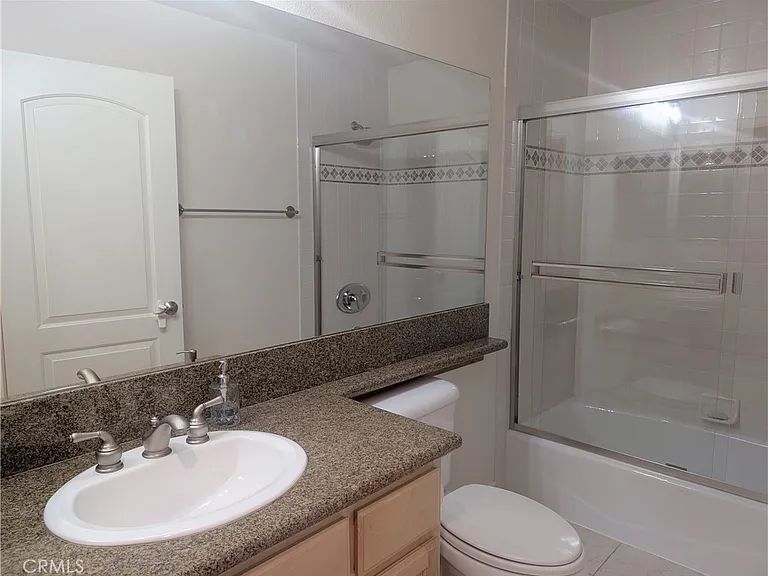 328 E Imperial Ave #6 — Photo 19
