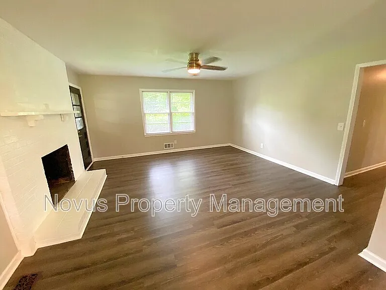 3171 E Highway 166 — Photo 5