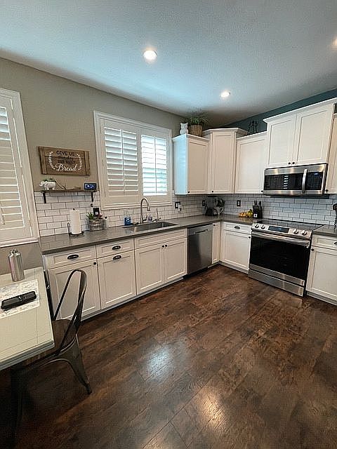 2nd image of 8547 W Canterbury Dr