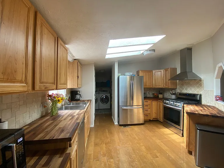 3811 Deer Ln — Photo 3