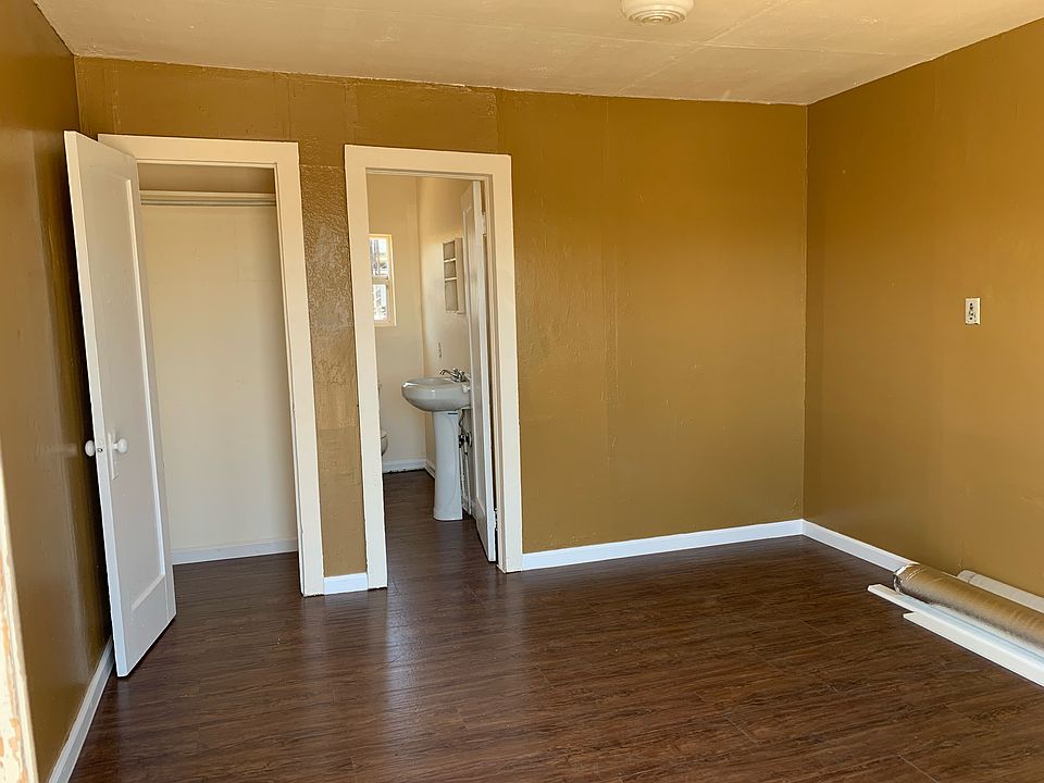 2nd image of 1631 N Carson St APT 4