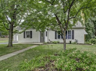 1172 Lealand Rd, Maplewood, MN 55109