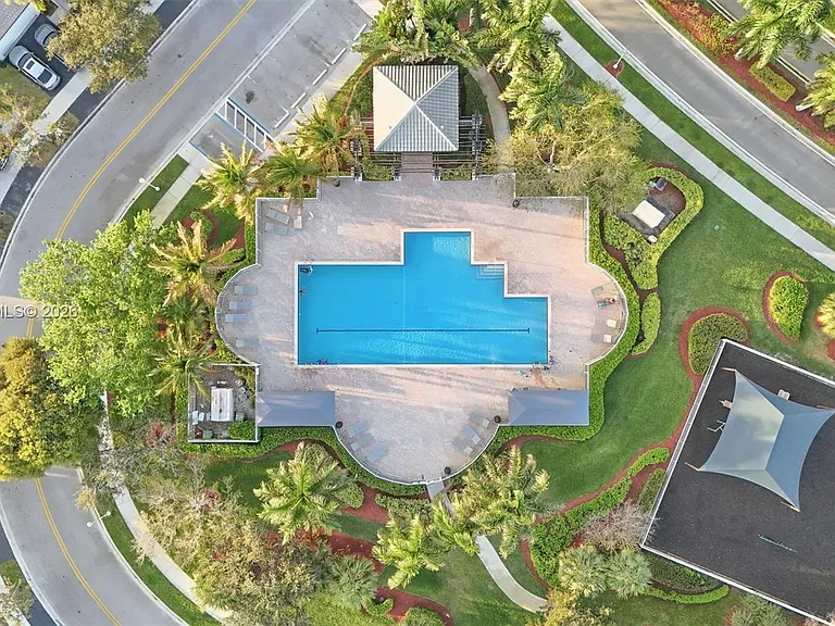 2066 Madeira Dr #2066 — Photo 39